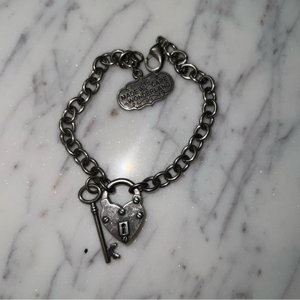 Alice in Wonderland Disney Couture Gunmetal Heart Bracelet Made in Wonderland